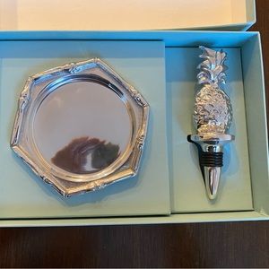 Mariposa Pineapple Wine Bottle Stopper and Wine Bottle Coaster Set